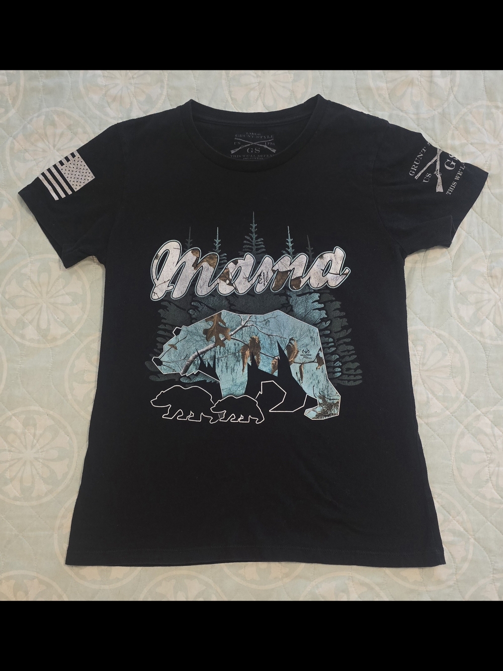 Grunt Style Women's Realtree Xtra Sea Glass Mama Bear T-Shirt - Black, Large